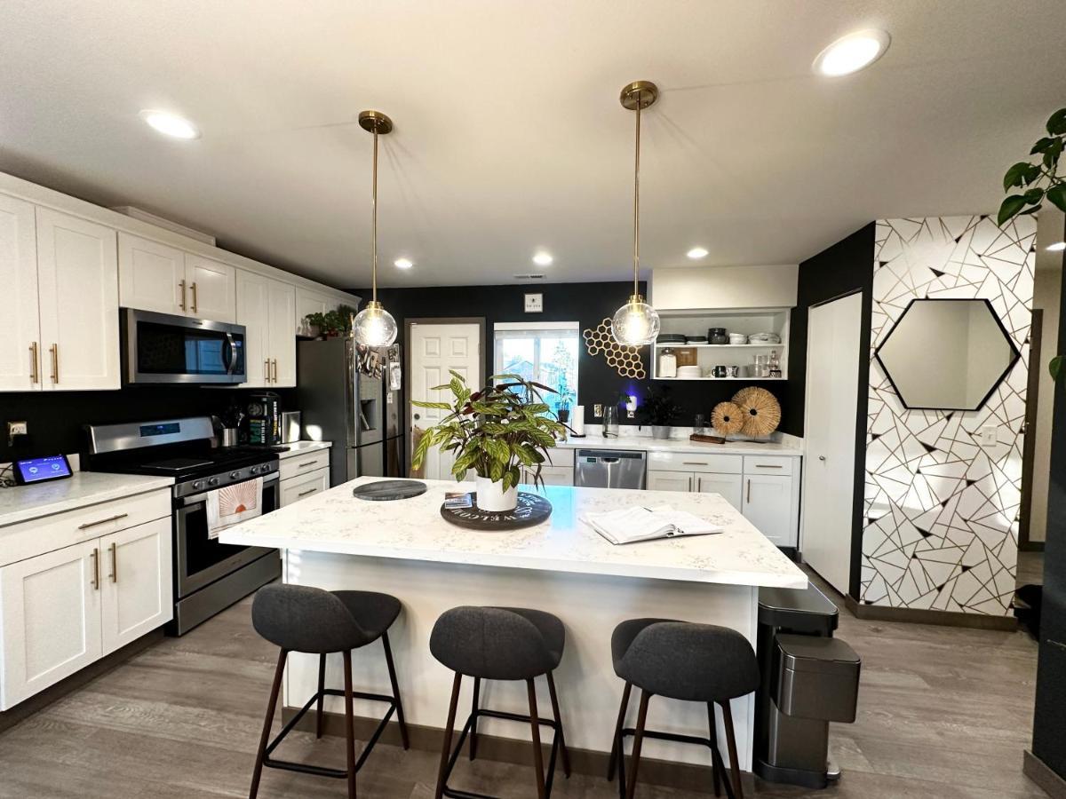 Central Tacoma Homestay With Breakfast Included -Private Room- Bagian luar foto